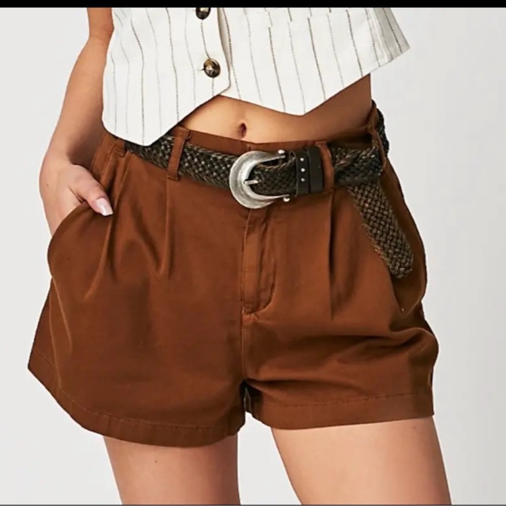 NWOT Free People Billie Chino High Rise Shorts
